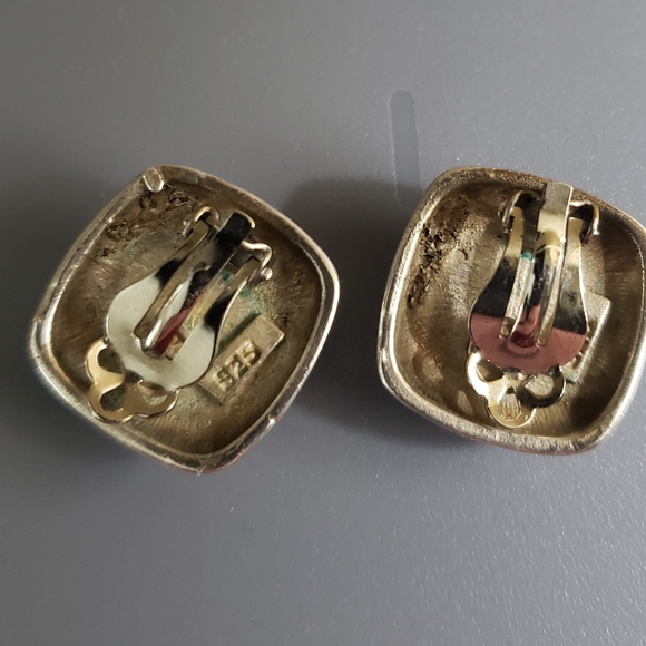 925 Sterling Silver and Onxy Clip On Earrings - Picture 2 of 5